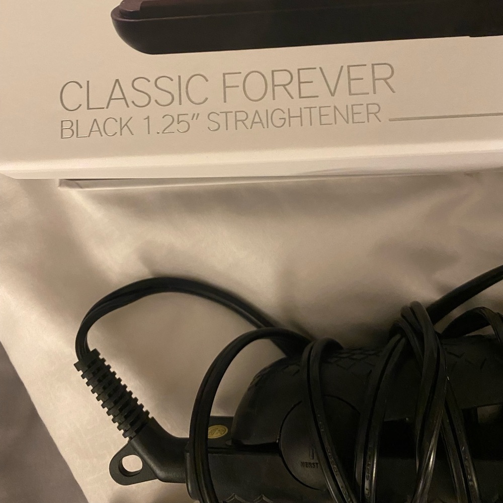 Classic Forever 1.25 Flat iron